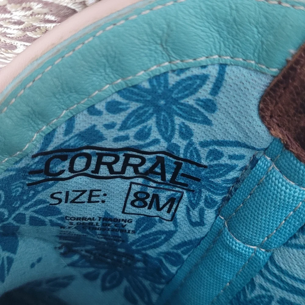 Corral Brown and Cream Embroidered Cowgirl Boots, Size 8 - Picture 8 of 10
